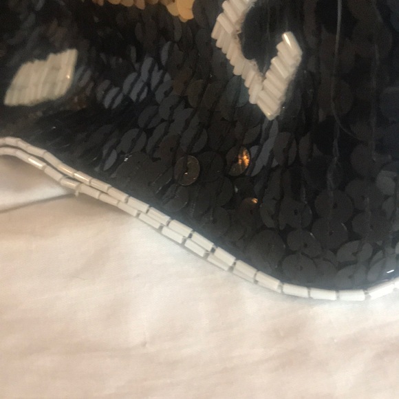 “SEQUINNED TOP” Vintage Stunning Black with White Beading Detail. - Picture 7 of 16